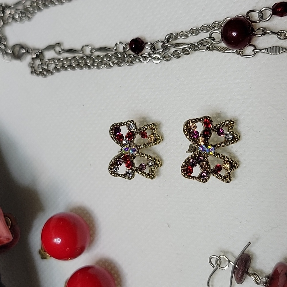 Red and Gold & Silver Jewelry Set - Picture 7 of 8